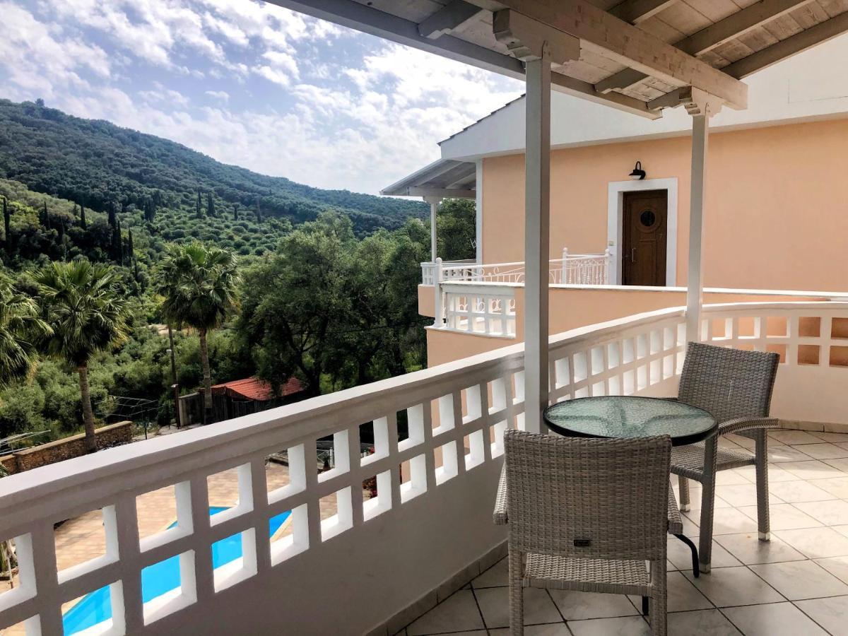 Golden Sun Aparthotel Parga Exterior photo