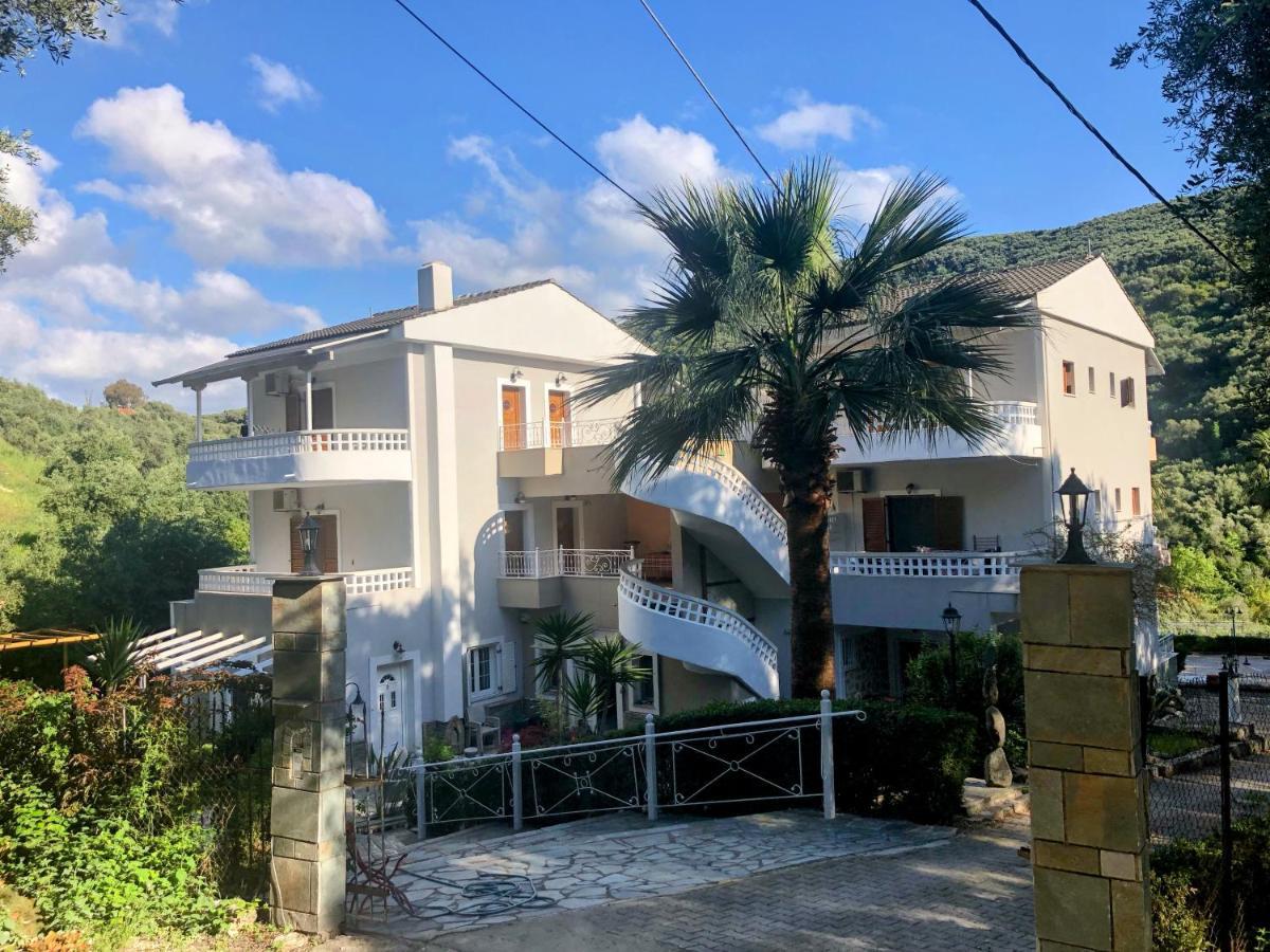 Golden Sun Aparthotel Parga Exterior photo