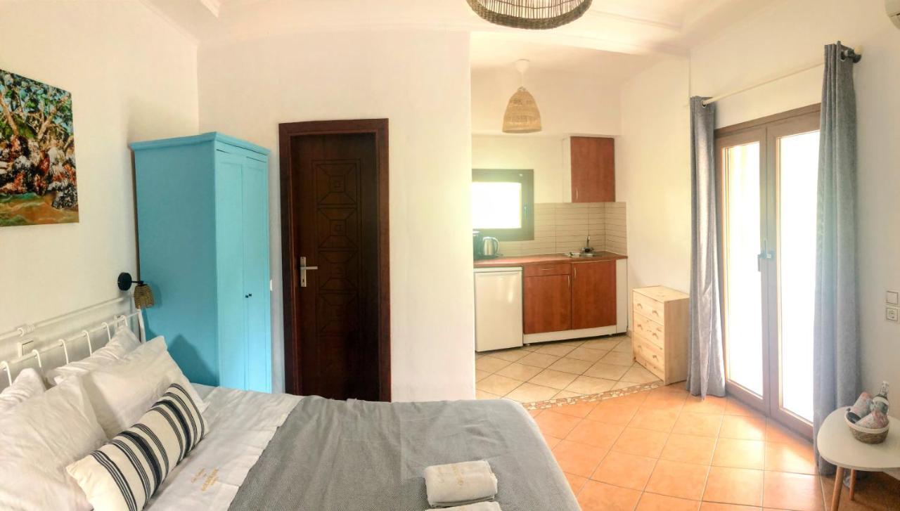 Golden Sun Aparthotel Parga Exterior photo