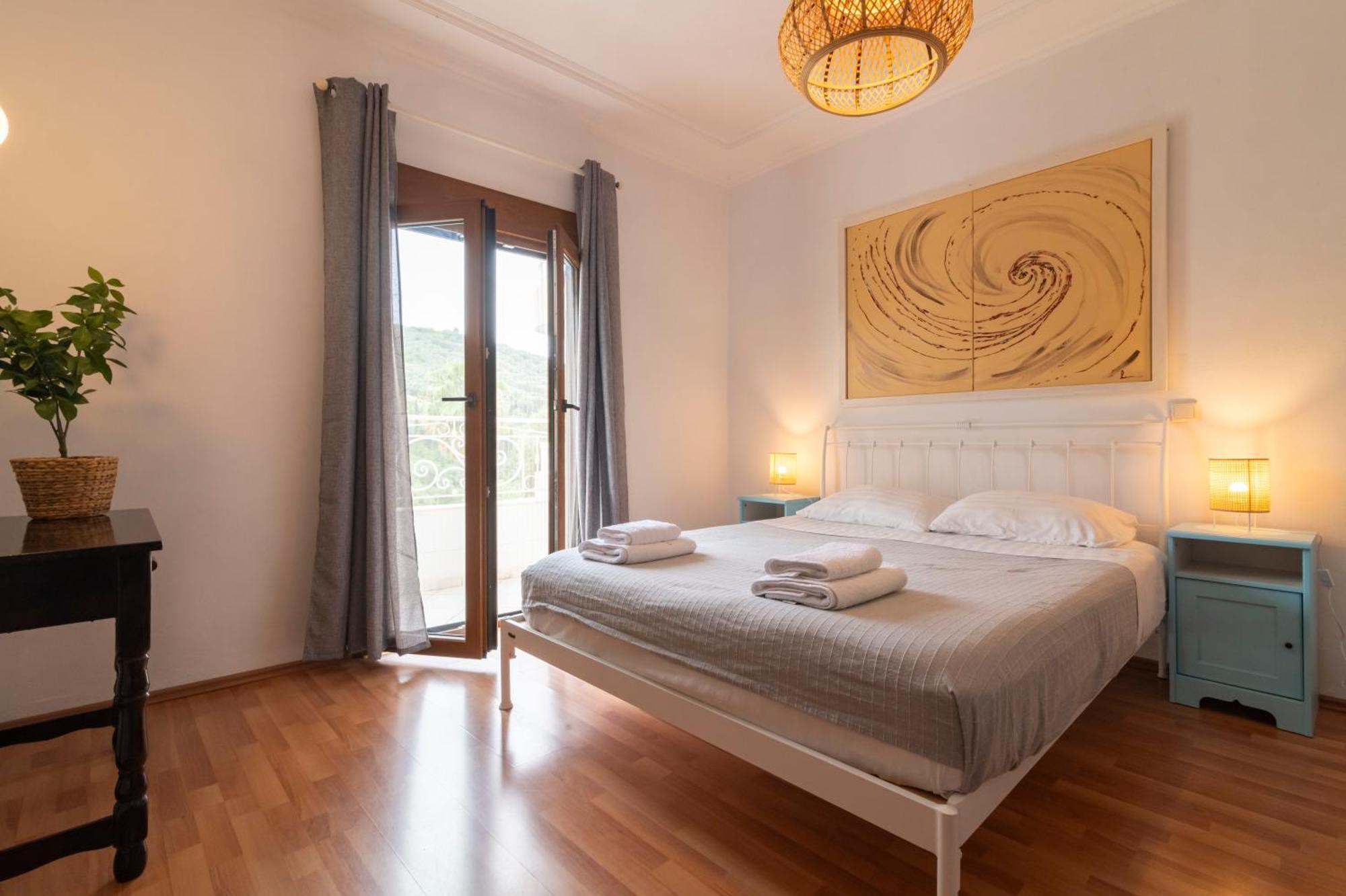 Golden Sun Aparthotel Parga Exterior photo