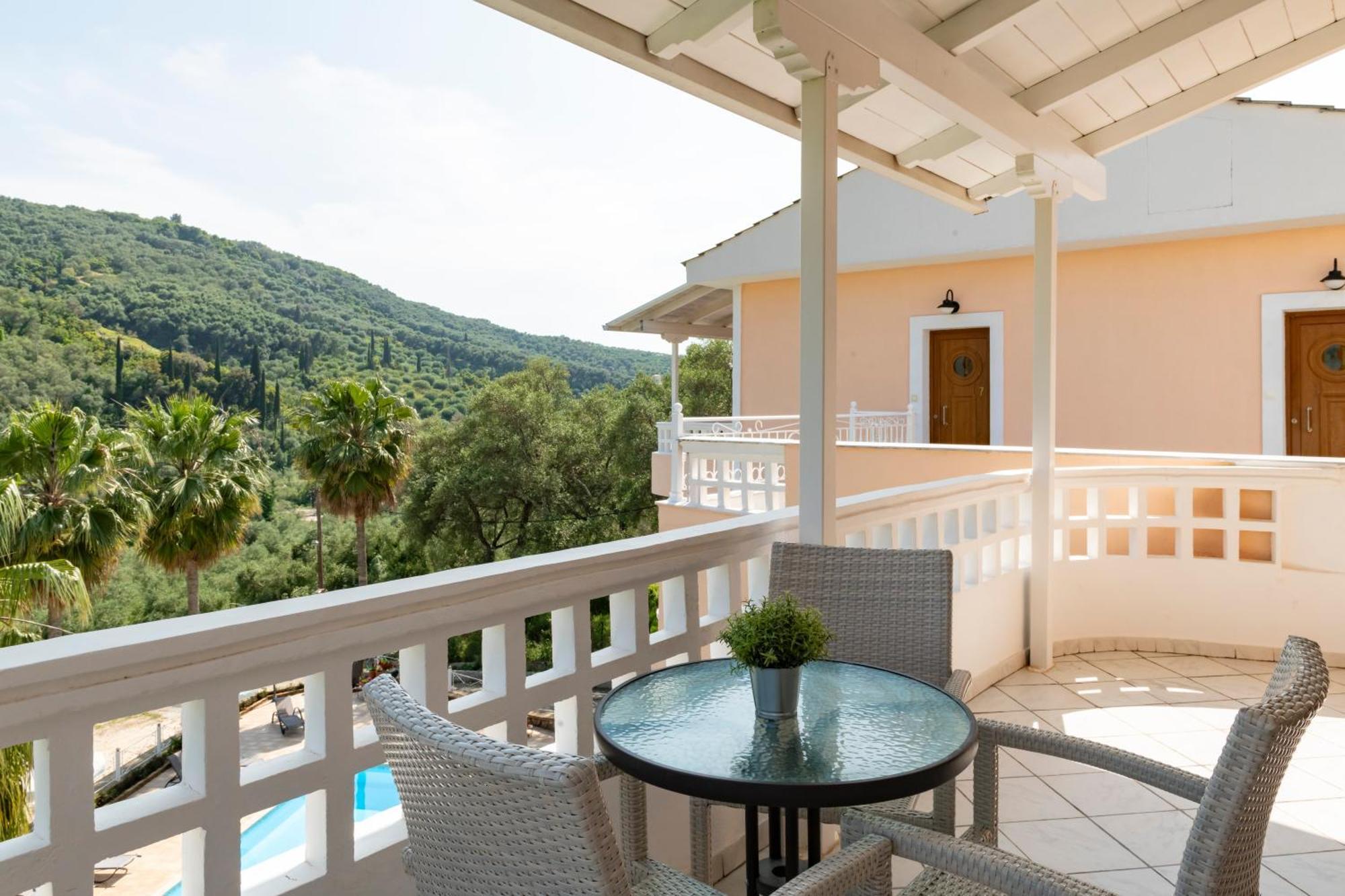 Golden Sun Aparthotel Parga Exterior photo